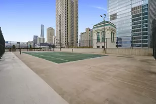 345 N La Salle Dr, Chicago, IL 60654 - Photo 17