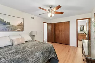 1706 N Aspen Dr, Mount Prospect, IL 60056 - Photo 17