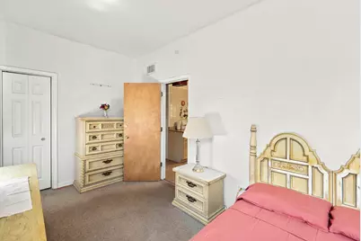 12015 S Michigan Avenue, Chicago, IL 60628 - Photo 15