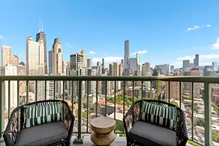 111 W Maple St, Chicago, IL 60610 - Photo 19
