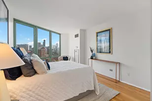 111 W Maple St, Chicago, IL 60610 - Photo 13