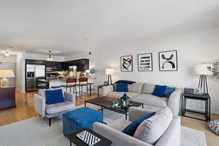 21 W Chestnut St, Chicago, IL 60611 - Photo 9