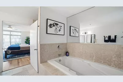 21 W Chestnut Street #1306, Chicago, IL 60611 - Photo 21