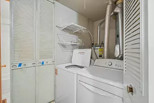 810 Maplepark Dr, Champaign, IL 61821 - Photo 21