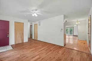 810 Maplepark Dr, Champaign, IL 61821 - Photo 5