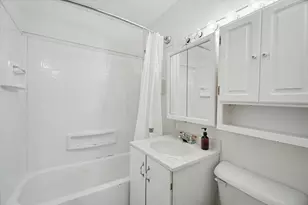 810 Maplepark Dr, Champaign, IL 61821 - Photo 19