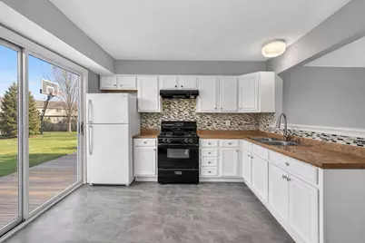 1784 McCormick Lane, Hanover Park, IL 60133 - Photo 7