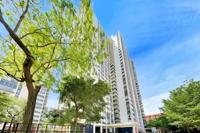 1460 N Sandburg Terrace #1412A, Chicago, IL 60610 - Photo 3
