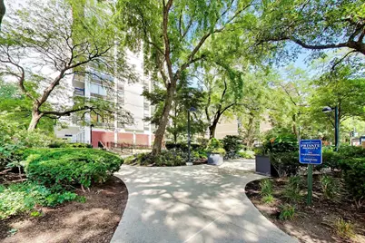 1460 N Sandburg Terrace #1412A, Chicago, IL 60610 - Photo 33
