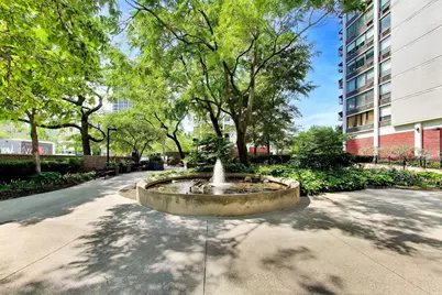 1460 N Sandburg Terrace #1412A, Chicago, IL 60610 - Photo 31