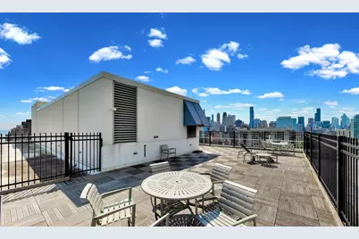 1460 N Sandburg Terrace #1412A, Chicago, IL 60610 - Photo 27