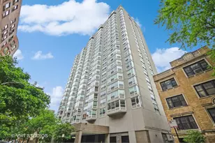 720 W Gordon Terrace, Chicago, IL 60613 - Photo 1