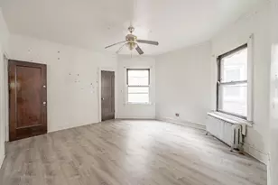 7754 S Saginaw Ave, Chicago, IL 60649 - Photo 11
