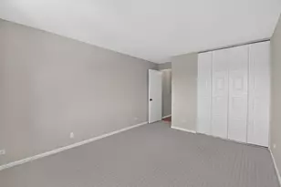 453 Raintree Dr, Glen Ellyn, IL 60137 - Photo 25