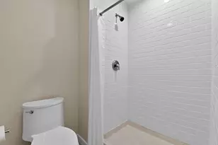 453 Raintree Dr, Glen Ellyn, IL 60137 - Photo 21
