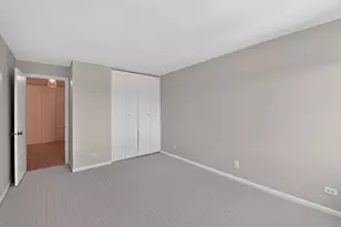 453 Raintree Dr, Glen Ellyn, IL 60137 - Photo 27