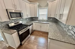 10560 S Lafayette Ave, Chicago, IL 60628 - Photo 3
