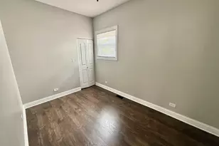 10560 S Lafayette Ave, Chicago, IL 60628 - Photo 7