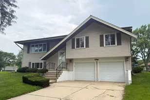1916 Capital Ct, Schaumburg, IL 60193 - Photo 1