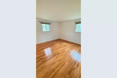 1916 Capital Court, Schaumburg, IL 60193 - Photo 11