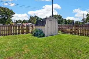 1204 Searle Dr, Normal, IL 61761 - Photo 39