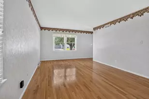 1204 Searle Dr, Normal, IL 61761 - Photo 5
