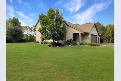 6707 Queenanns Way, South Beloit, IL 61080 - Photo 3