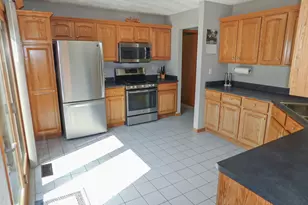 6707 Queenanns Way, South Beloit, IL 61080 - Photo 19