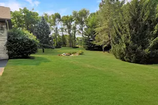 6707 Queenanns Way, South Beloit, IL 61080 - Photo 5