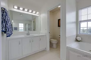 39 Amber Ct, Lindenhurst, IL 60046 - Photo 25