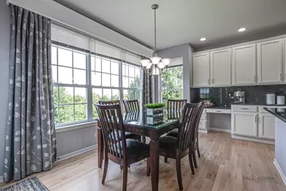 39 Amber Court, Lindenhurst, IL 60046 - Photo 15