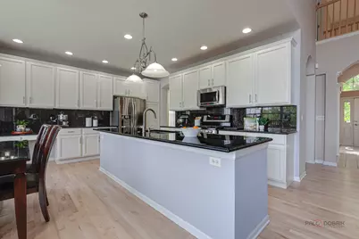 39 Amber Court, Lindenhurst, IL 60046 - Photo 11