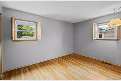 5842 Stuart Lane, Oak Forest, IL 60452 - Photo 11