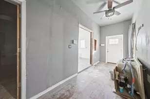 8750 S Princeton Ave, Chicago, IL 60620 - Photo 13