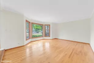 970 Ponderosa Ln, Hoffman Estates, IL 60010 - Photo 7