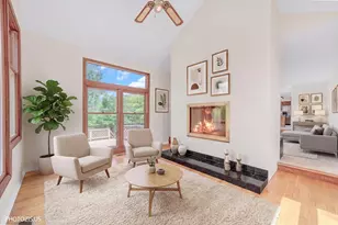 970 Ponderosa Ln, Hoffman Estates, IL 60010 - Photo 11