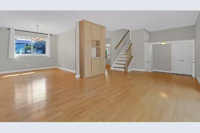 650 Newport Avenue, Westmont, IL 60559 - Photo 11