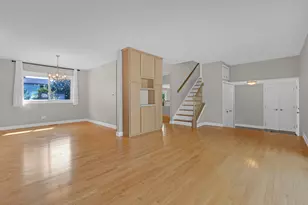 650 Newport Ave, Westmont, IL 60559 - Photo 11