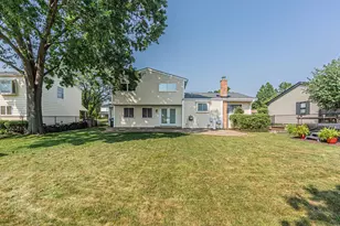 650 Newport Ave, Westmont, IL 60559 - Photo 25