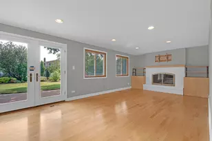 650 Newport Ave, Westmont, IL 60559 - Photo 3