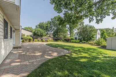 650 Newport Avenue, Westmont, IL 60559 - Photo 23