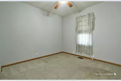 13152 W Sheffield Lane #13152, Beach Park, IL 60083 - Photo 11