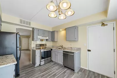 5401 Chateau Drive #4, Rolling Meadows, IL 60008 - Photo 5