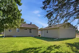 312 Hill St, Mount Morris, IL 61054 - Photo 17