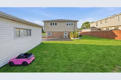8053 W 88th Street, Hickory Hills, IL 60457 - Photo 19