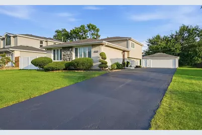8053 W 88th Street, Hickory Hills, IL 60457 - Photo 1