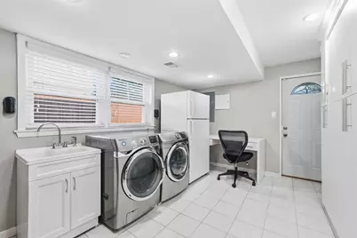 8053 W 88th Street, Hickory Hills, IL 60457 - Photo 25