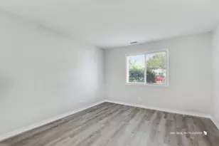 497 Dakota Ct, Carol Stream, IL 60188 - Photo 3
