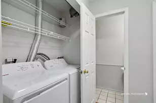 497 Dakota Ct, Carol Stream, IL 60188 - Photo 5