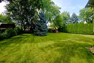 1002 Summerfield Ct, Roselle, IL 60172 - Photo 19